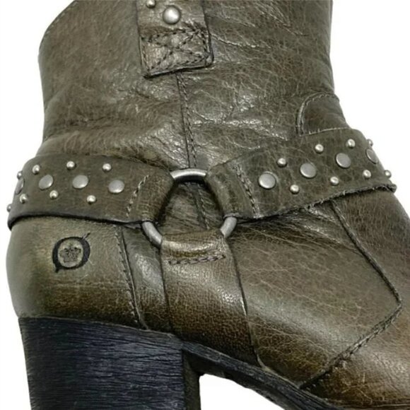 Born Slater Studded Distressed Leather Ankle Boots - Size 6 - Picture 8 of 9